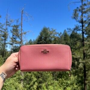 COACH Long Zip-Around PINK Crossgrain Leather Wallet Gold Hardware AUTHENTIC